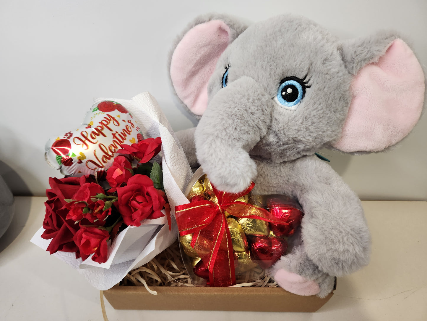 Valentine's Day Flowers and Chocolate Gift Hamper